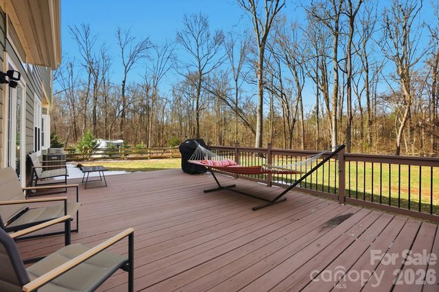 7344 Maitland Lane, Charlotte, NC 28215