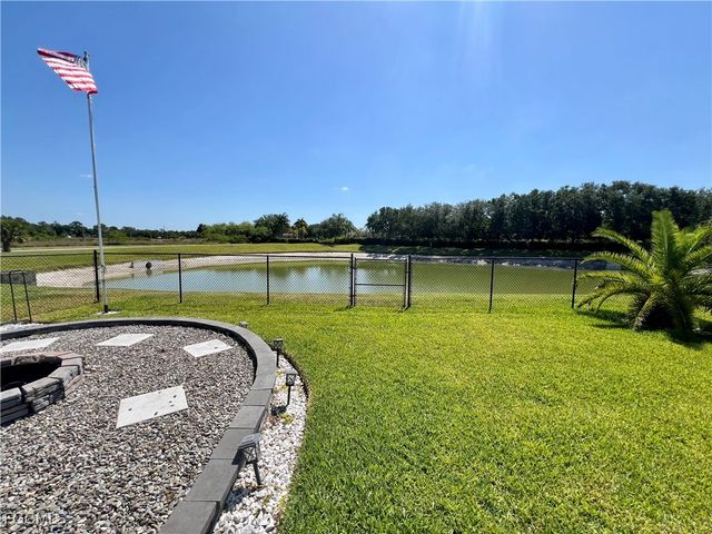 10293 Silver Pond LN, Lehigh Acres, FL 33936