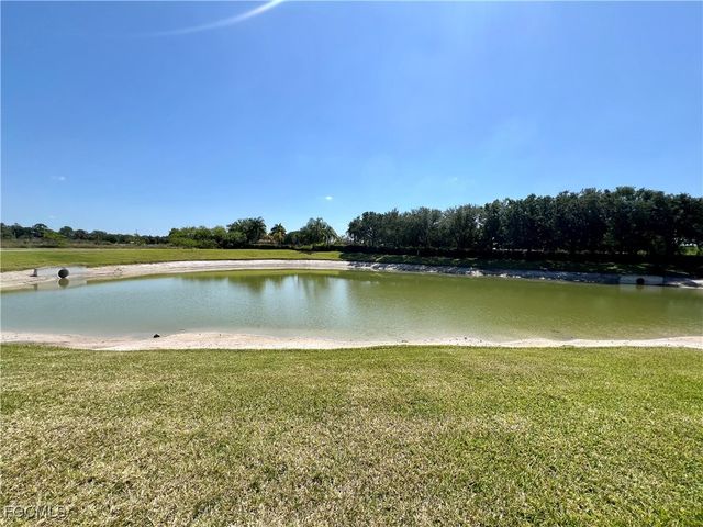 10293 Silver Pond LN, Lehigh Acres, FL 33936