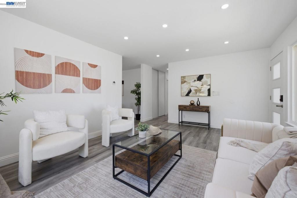 Image 9 of property listing at 236 Arbor Valley Dr, San Jose, CA 95119