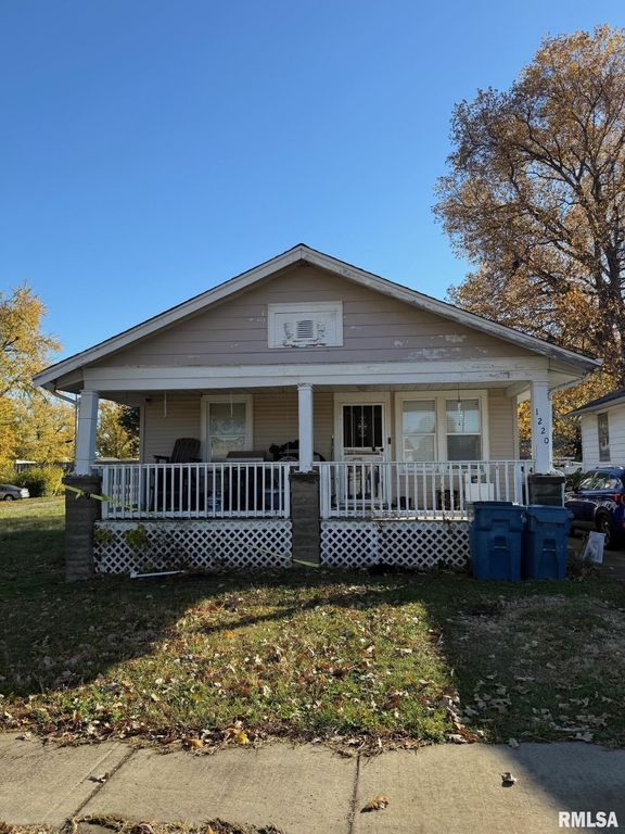 1220 N MACARTHUR Boulevard, Springfield, IL 62702