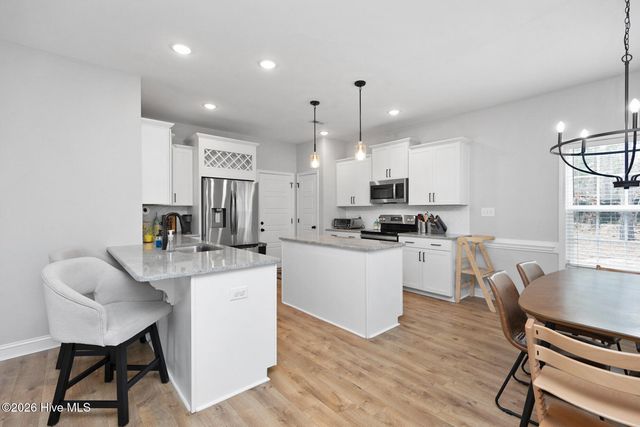 1730 Veranda Court, Aberdeen, NC 28315