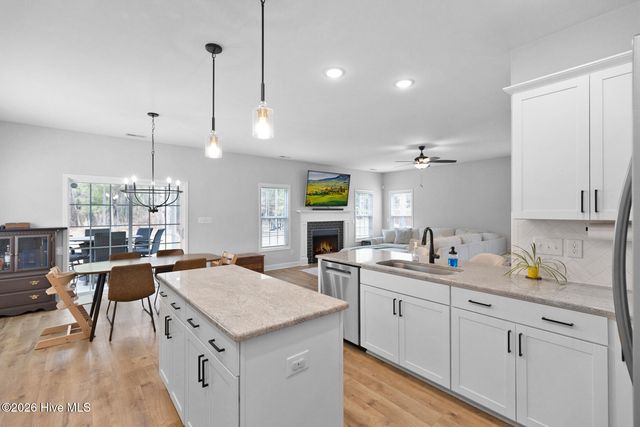 1730 Veranda Court, Aberdeen, NC 28315