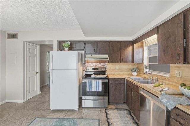 740 E PEARL STREET E, Bartow, FL 33830