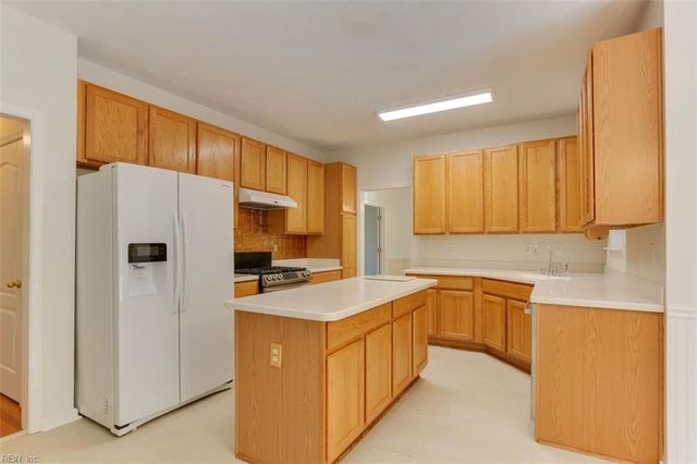 1794 Mill Wood WAY, Suffolk, VA 23434