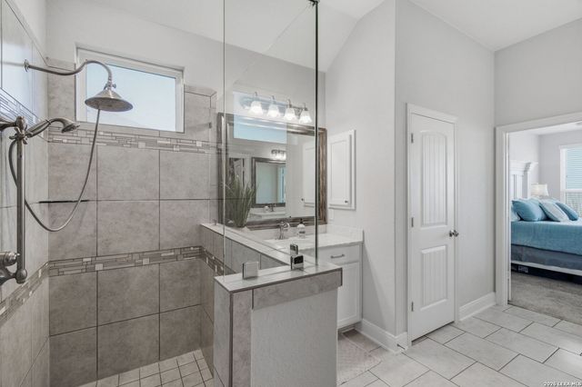 3204 MORLANGA ST, New Braunfels, TX 78130
