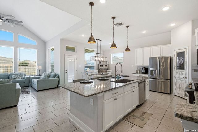 3204 MORLANGA ST, New Braunfels, TX 78130