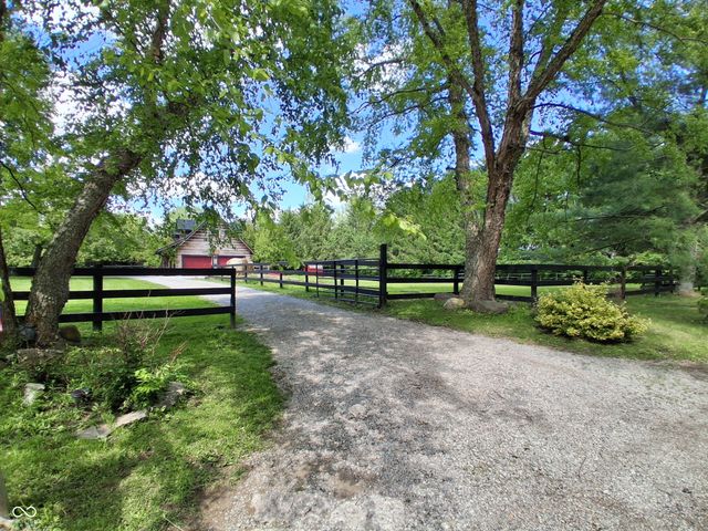 1022 E 600 S, Franklin, IN 46131