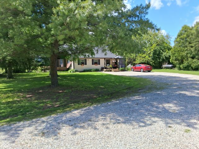 1022 E 600 S, Franklin, IN 46131