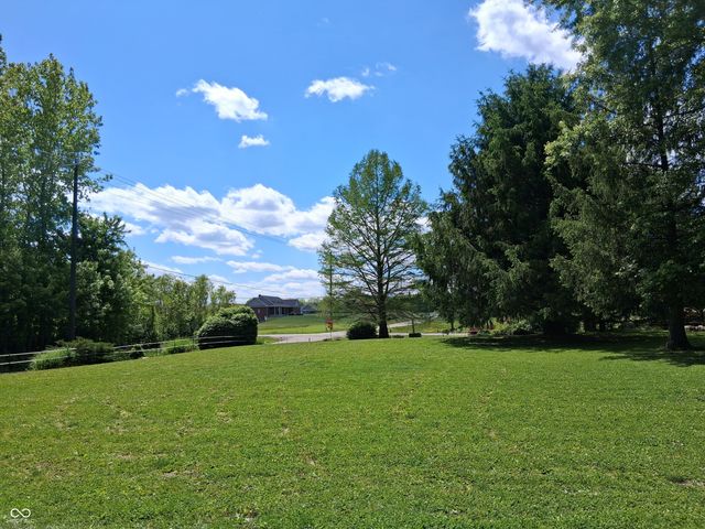 1022 E 600 S, Franklin, IN 46131