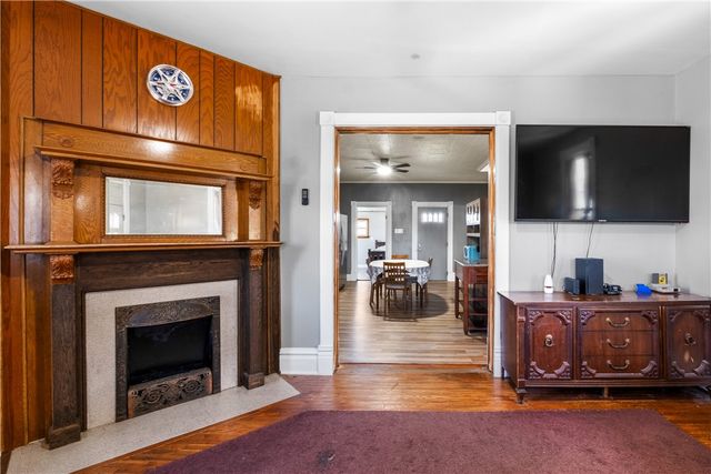 6 W Market St, Burgettstown Boro, PA 15021