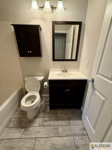 36 Fisher Drive 2724, Franklin, NJ 08823