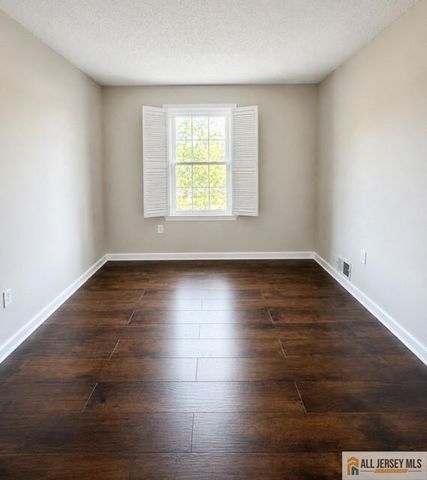 36 Fisher Drive 2724, Franklin, NJ 08823