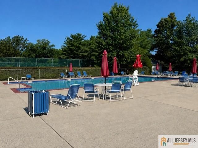 36 Fisher Drive 2724, Franklin, NJ 08823
