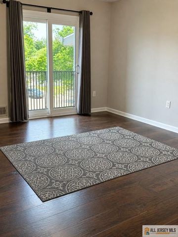 36 Fisher Drive 2724, Franklin, NJ 08823