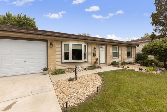 113 David Drive, Streamwood, IL 60107