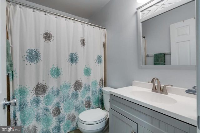 9013 KERRYDALE CT, Springfield, VA 22152