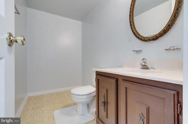 9013 KERRYDALE CT, Springfield, VA 22152