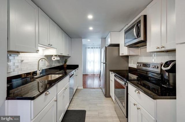 9013 KERRYDALE CT, Springfield, VA 22152