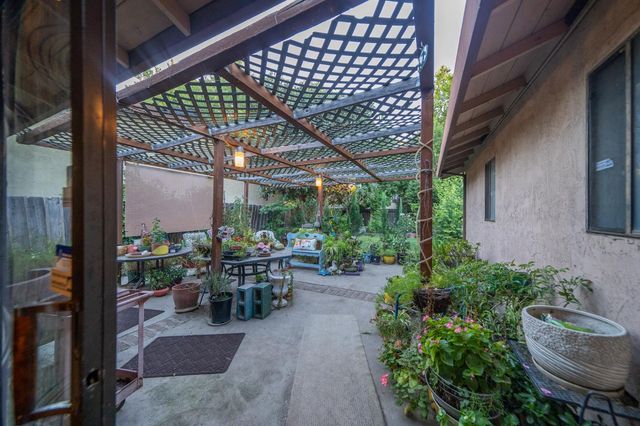 2721 Clear Creek Ct, Stockton, CA 95207