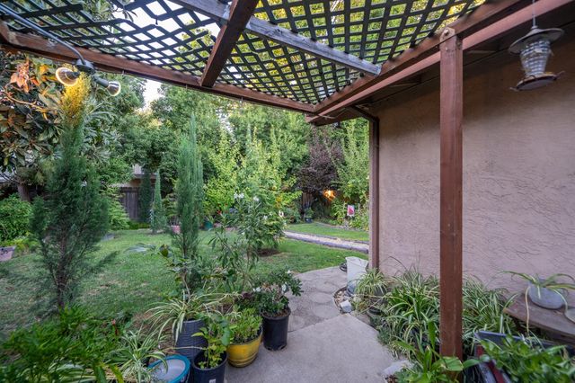 2721 Clear Creek Ct, Stockton, CA 95207