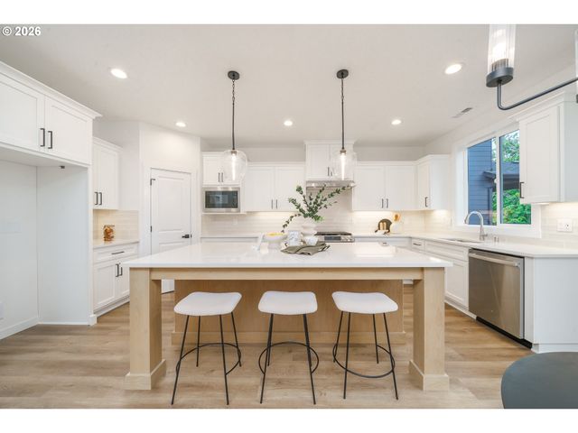 1908 Nw 21ST Cir, Battle Ground, WA 98604