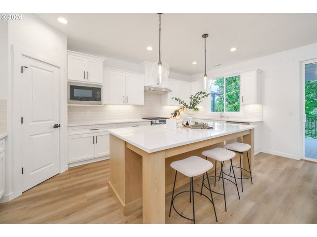 1908 Nw 21ST Cir, Battle Ground, WA 98604