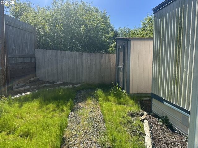 15765 HIGHWAY 101S 14, Brookings, OR 97415
