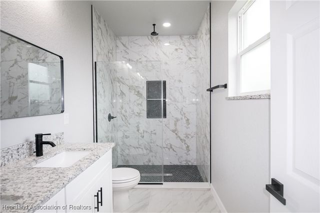 769 Memorial Drive, Sebring, FL 33870