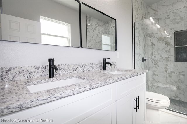 769 Memorial Drive, Sebring, FL 33870