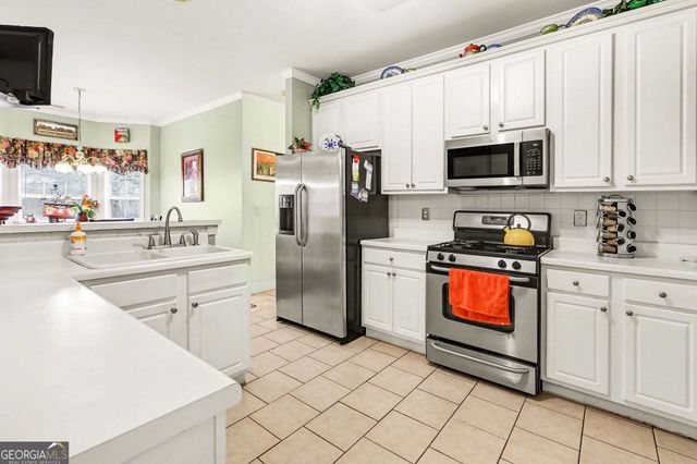 1041 Olive Drive, Hampton, GA 30228