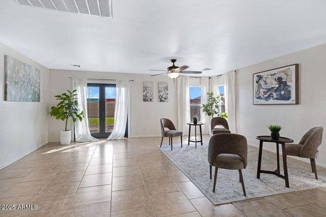 43631 W COWPATH Road, Maricopa, AZ 85138