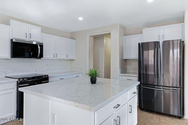 43631 W COWPATH Road, Maricopa, AZ 85138