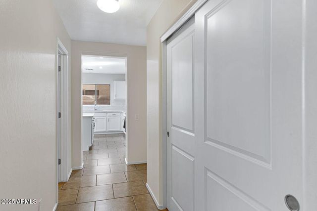 43631 W COWPATH Road, Maricopa, AZ 85138