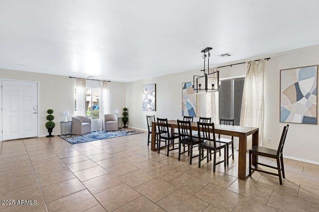 43631 W COWPATH Road, Maricopa, AZ 85138