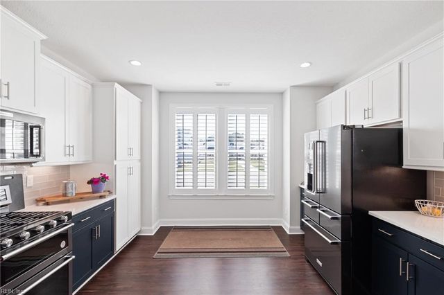 3105 Lantern PL, Chesapeake, VA 23321