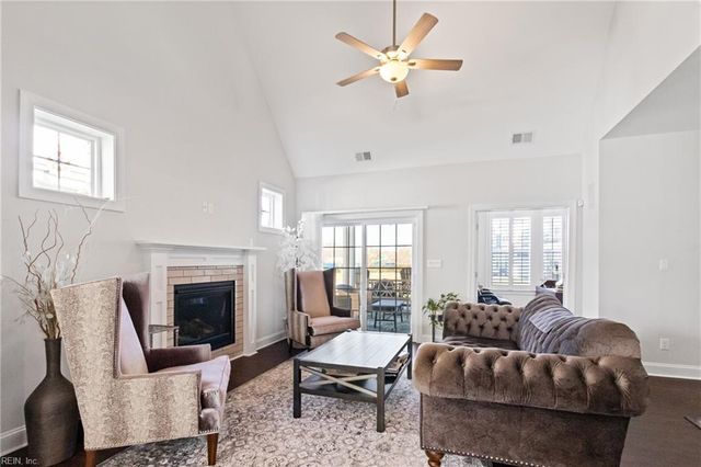 3105 Lantern PL, Chesapeake, VA 23321