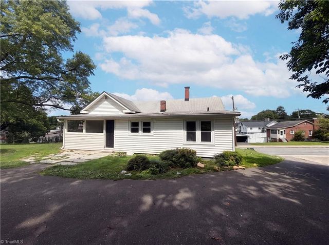 309 Worth Street, Mount Airy, NC 27030