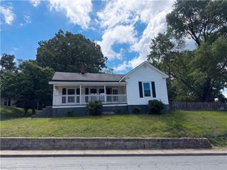309 Worth Street, Mount Airy, NC 27030
