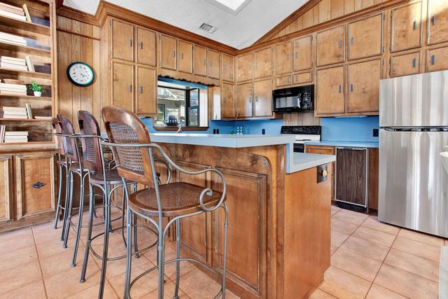 542 Hideaway Lane E, Hideaway, TX 75771