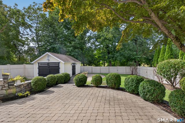 24 Cedar Crest Place, Norwalk, CT 06854