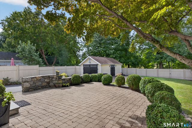 24 Cedar Crest Place, Norwalk, CT 06854