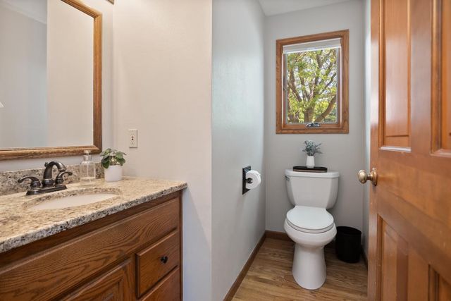 1825 EAGLE DRIVE, Neenah, WI 54956