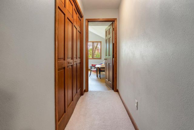 1825 EAGLE DRIVE, Neenah, WI 54956
