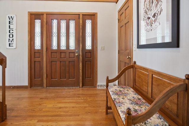 1825 EAGLE DRIVE, Neenah, WI 54956