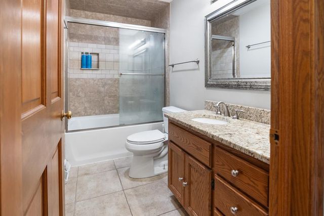 1825 EAGLE DRIVE, Neenah, WI 54956