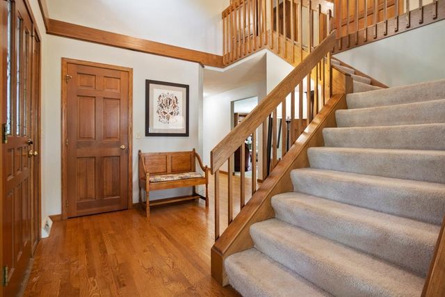 1825 EAGLE DRIVE, Neenah, WI 54956