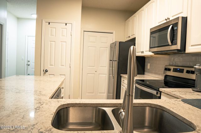 100 Kensington Blvd Apt 1206, Bluffton, SC 29910