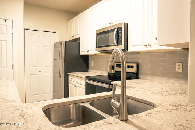 100 Kensington Blvd Apt 1206, Bluffton, SC 29910