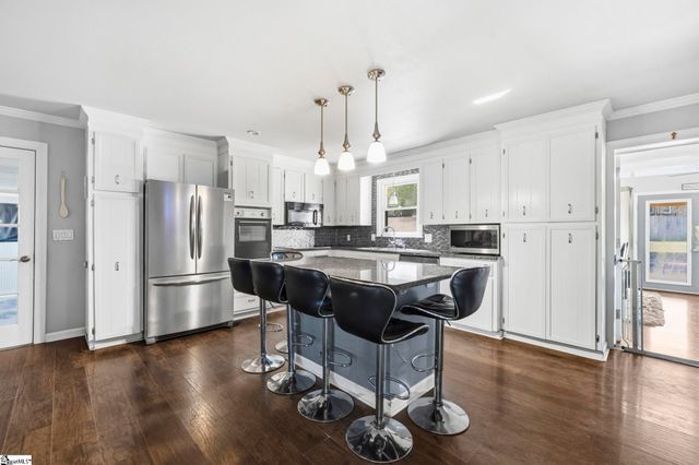 1218 Brushy Creek Road, Taylors, SC 29687